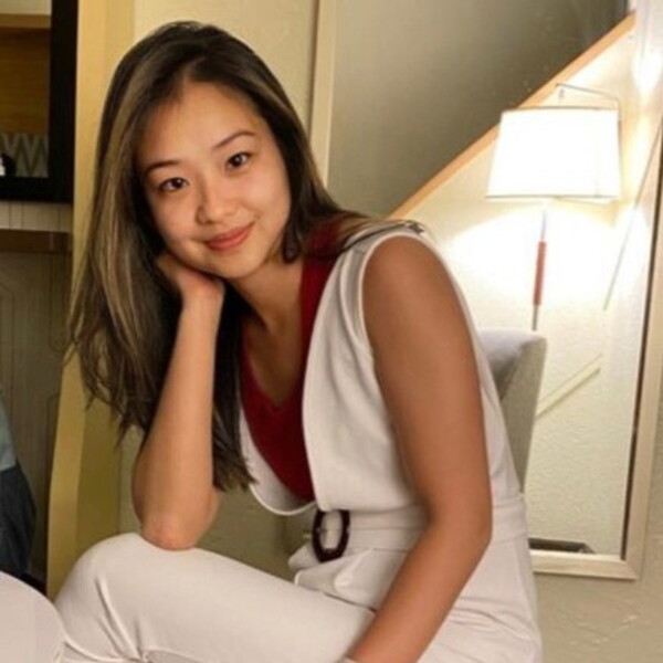 Headshot image of Momoko Ishii.